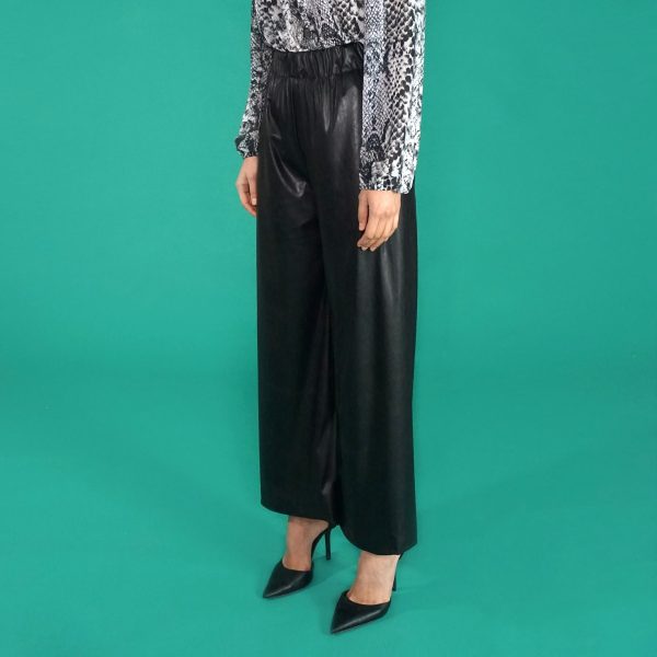 Pantalone in semilpelle stretch - immagine 3